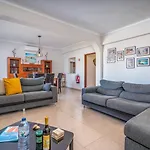 Papis Apartment